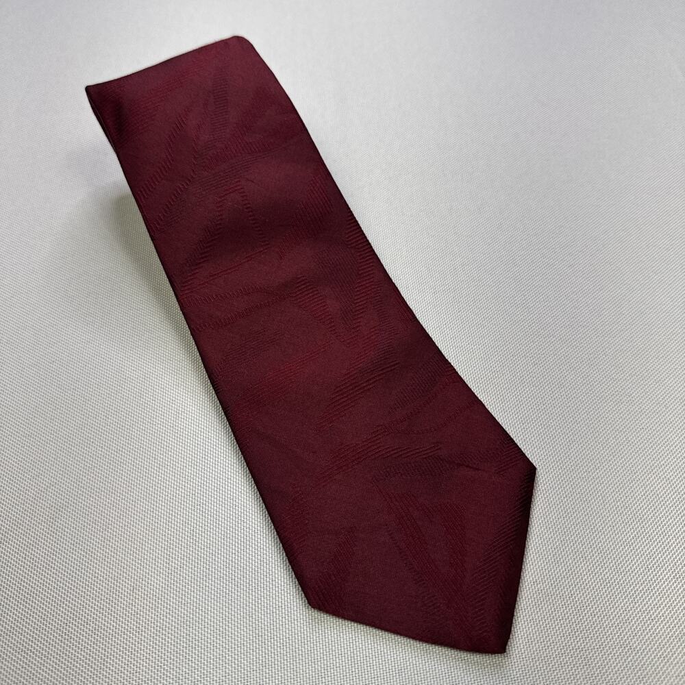 Vintage Halston Mens Tie Burgundy Red Maroon Tonal Jacquard Stripe Silk 3.5”W